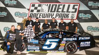 JOHNSON TAKES ALIVE FOR 5 (news). Photo by Photo: DRP