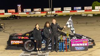 WAYNE CARTER CLASSIC TO KAHLER (Tracks). Photo by Photo: Goodaker Photography