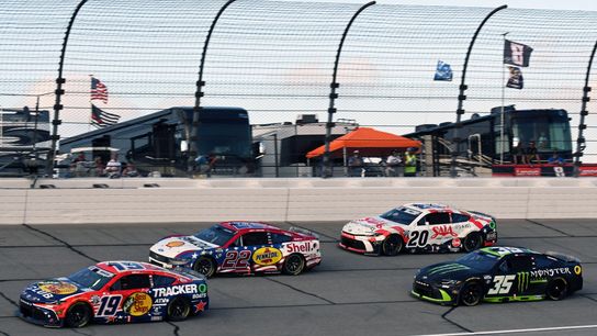 NASCAR Chicagoland Photo Gallery by Stan Kalwasinski (news)