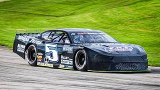 KRAUS CRUISES AT SLINGER (news). Photo by Photo: CRA